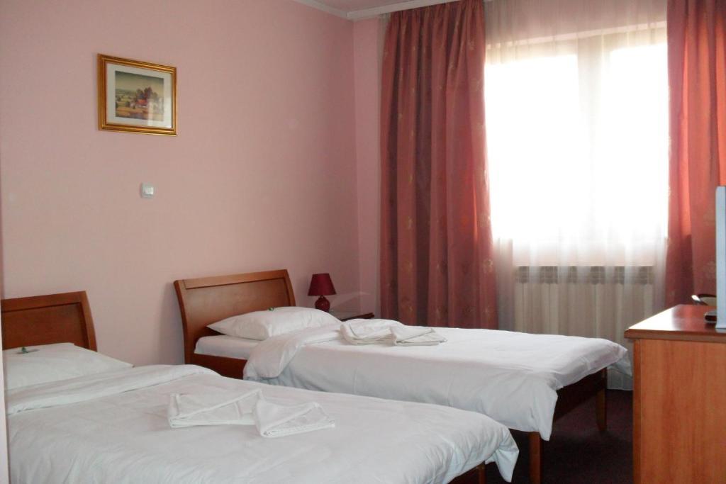 Hotel Vila Sunce Stara Pazova Værelse billede